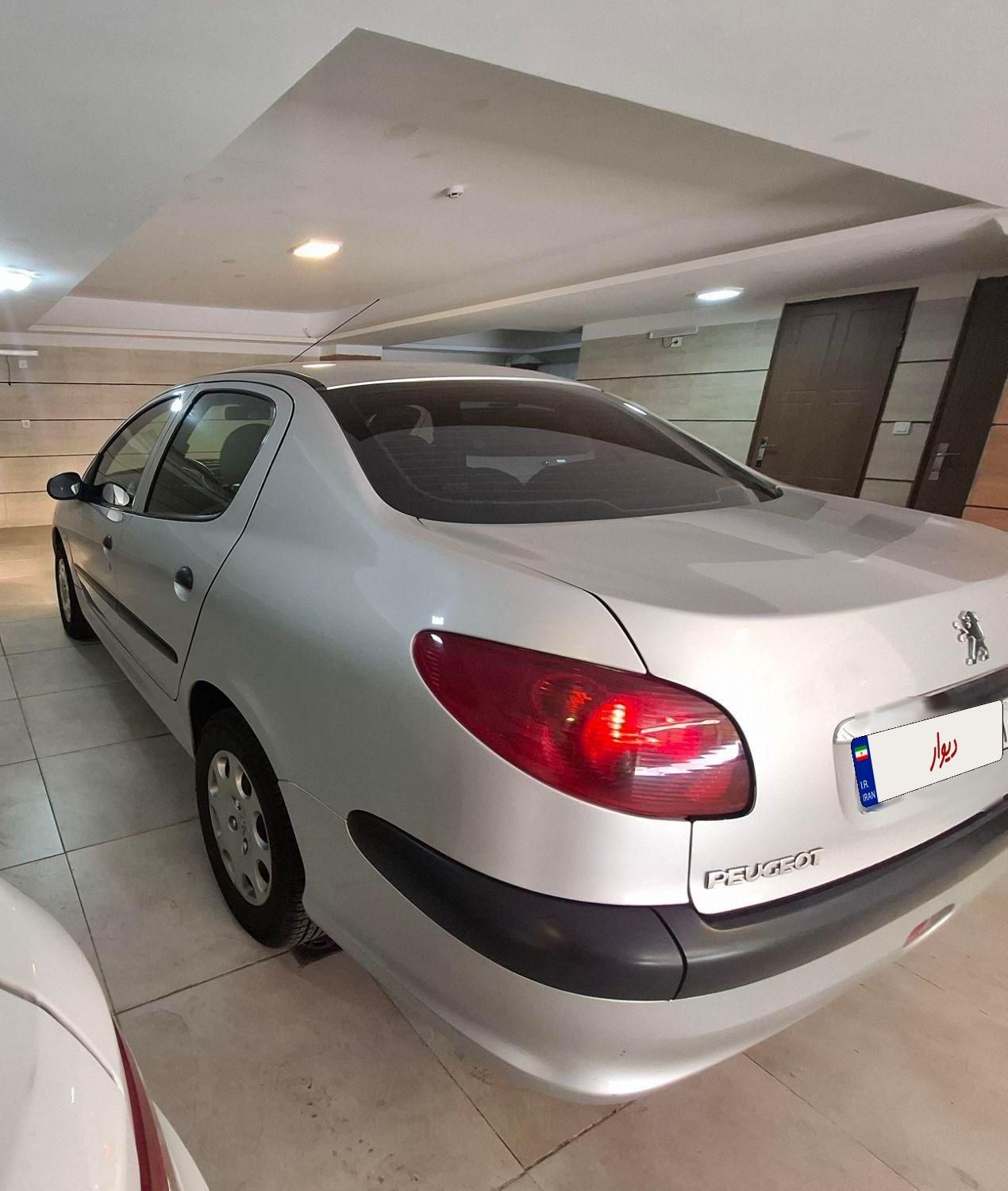 پژو ۲۰۶ صندوق دار v8 - 1390