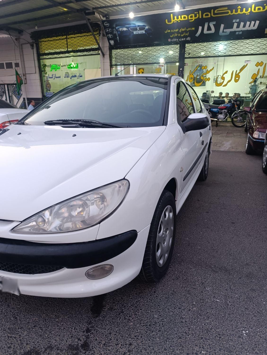 پژو ۲۰۶ صندوق دار v8 - 1396