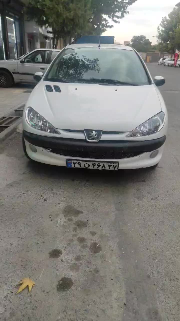 پژو ۲۰۶ صندوق دار v8 - 1393