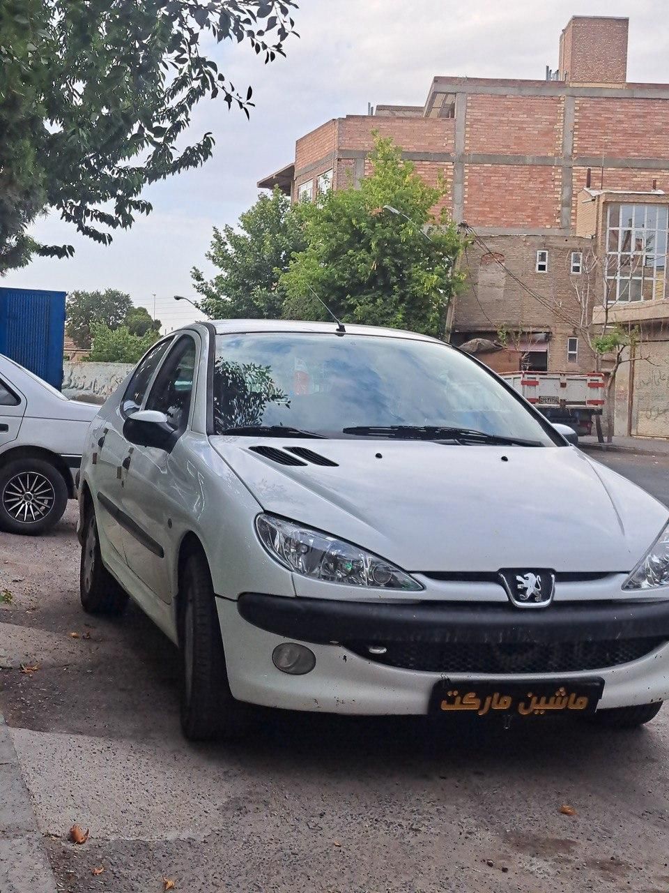 پژو ۲۰۶ صندوق دار v8 - 1393