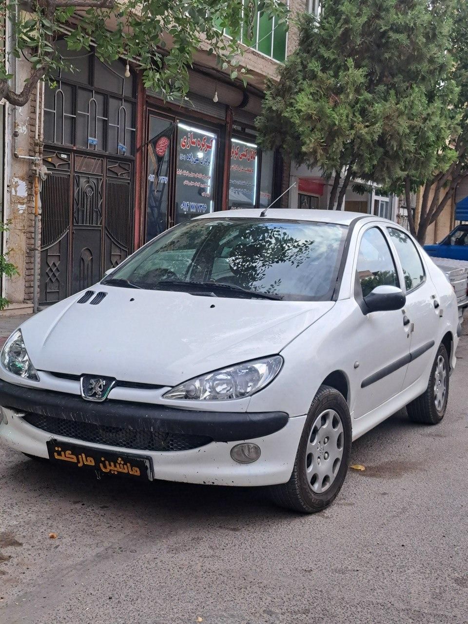 پژو ۲۰۶ صندوق دار v8 - 1393