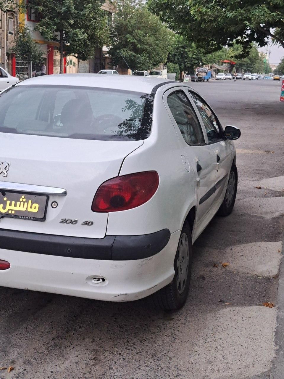پژو ۲۰۶ صندوق دار v8 - 1393