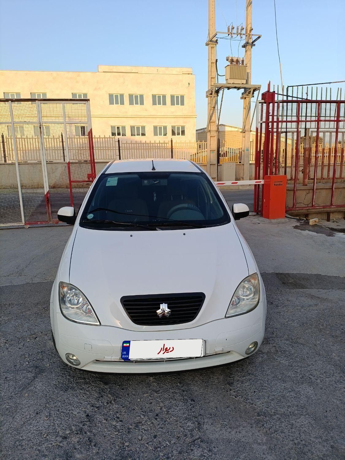 تیبا صندوق دار SX - 1398