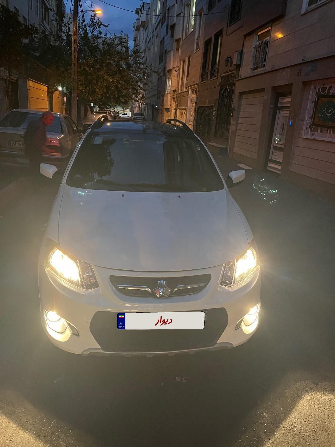 خودرو کوییک، R آگهی ann_19377368