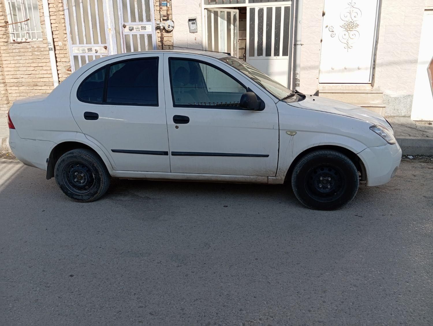 تیبا صندوق دار SX - 1394