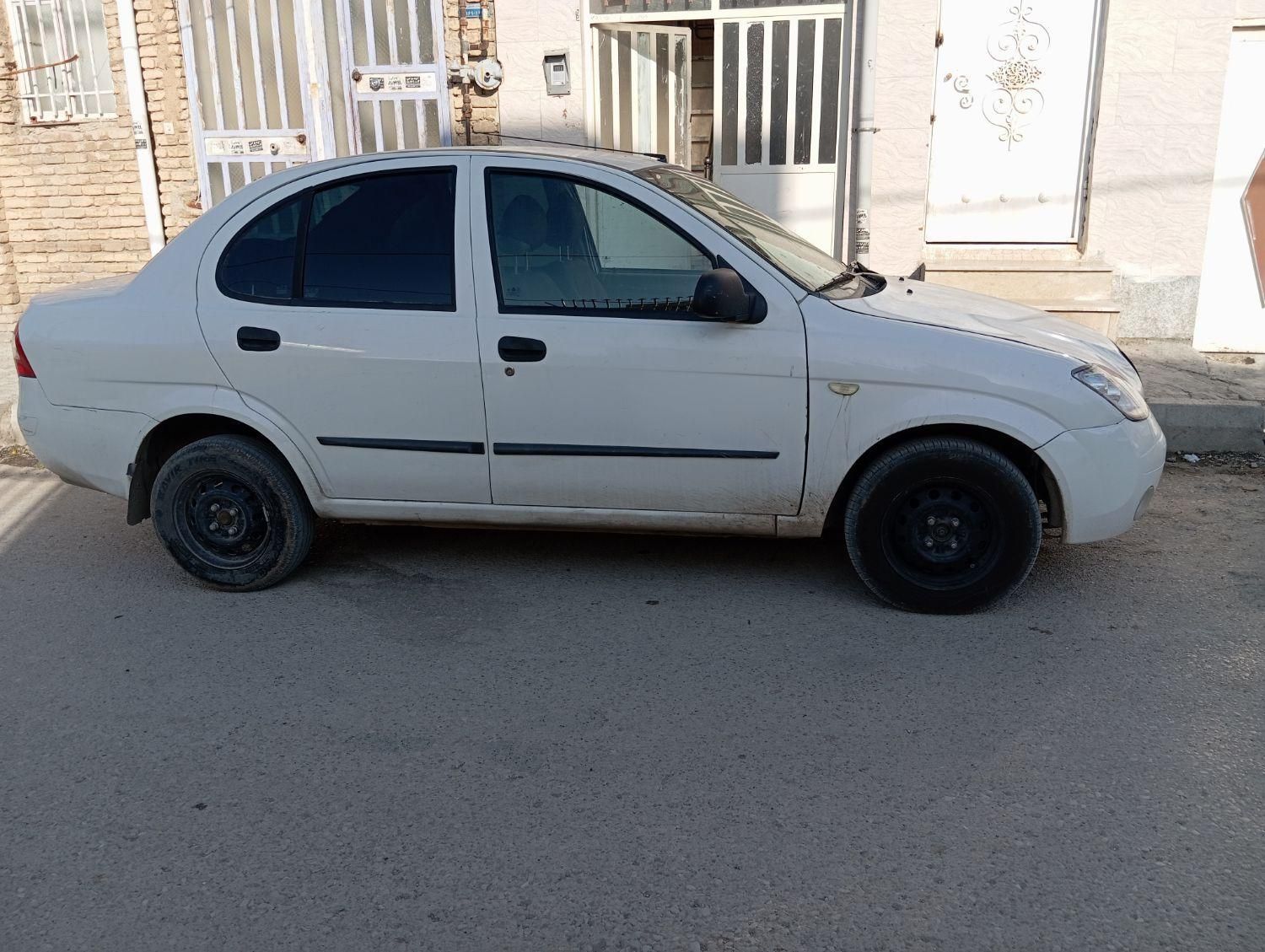 تیبا صندوق دار SX - 1394