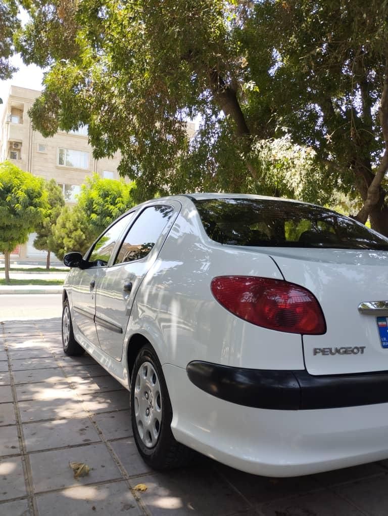 پژو ۲۰۶ صندوق دار v8 - 1400