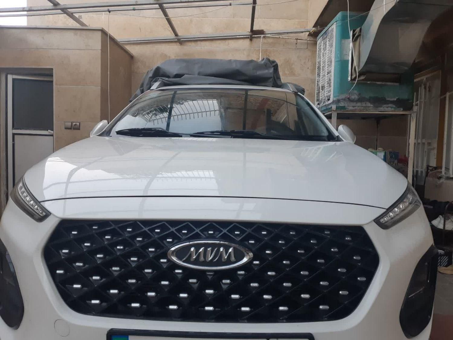 ام وی ام X22 دنده ای اسپرت لاکچری - 1403