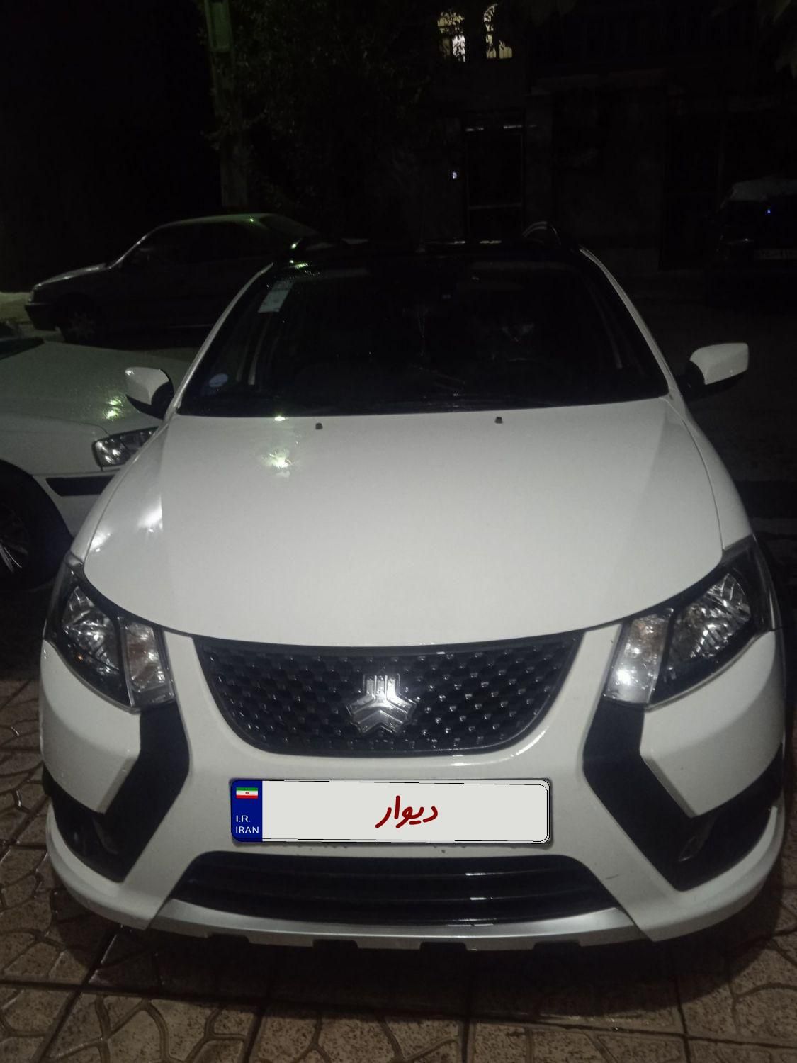 خودرو کوییک، R آگهی ann_19378379