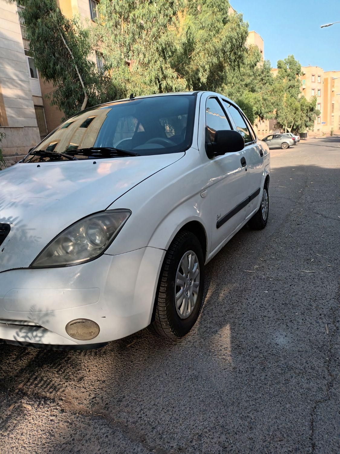 تیبا صندوق دار LX - 1392