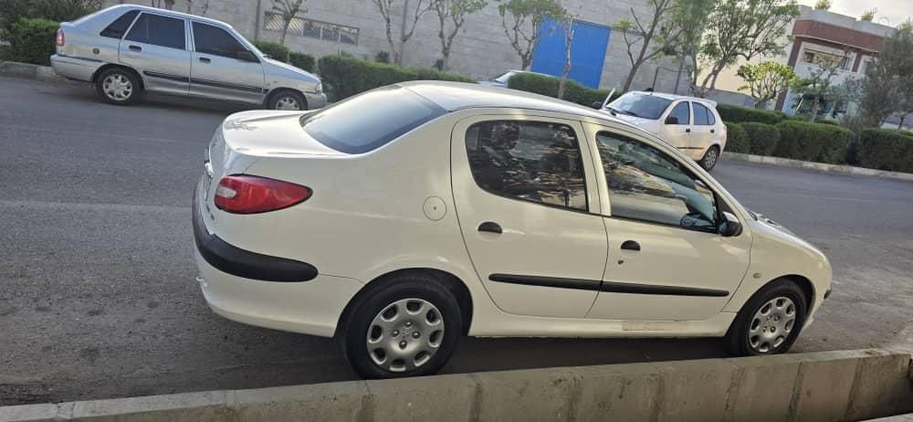 پژو ۲۰۶ صندوق دار v8 - 1399
