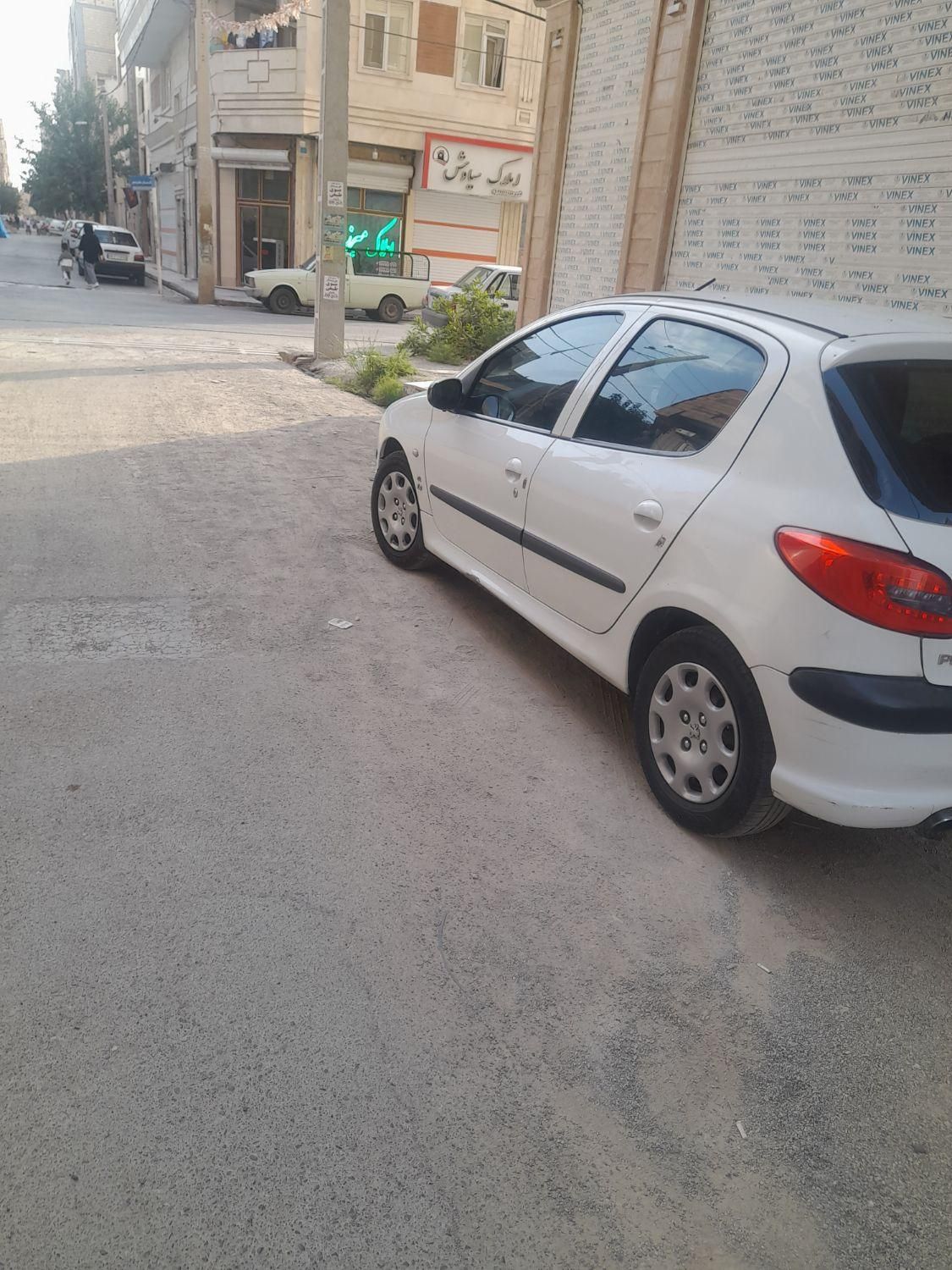 خودرو پژو، 206 آگهی ann_19378547
