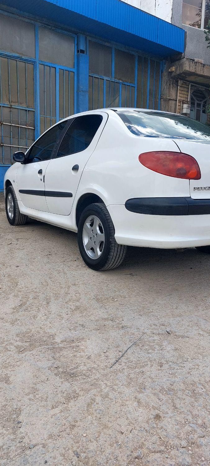 پژو ۲۰۶ صندوق دار v8 - 1390