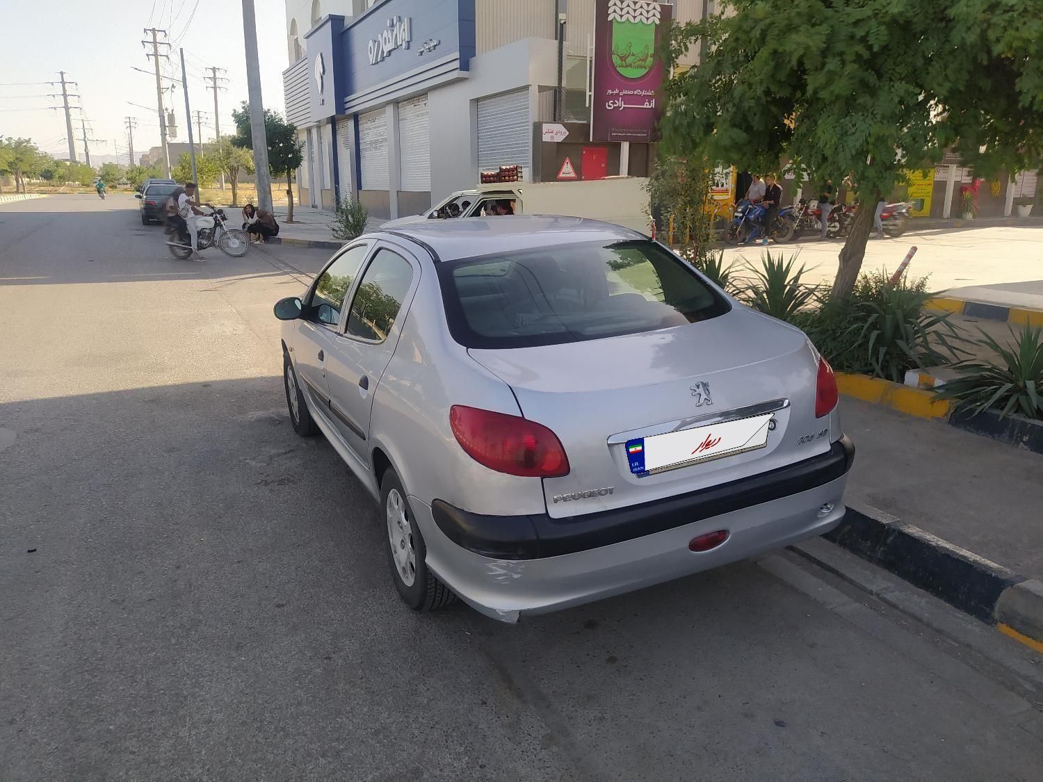 پژو ۲۰۶ صندوق دار v8 - 1386