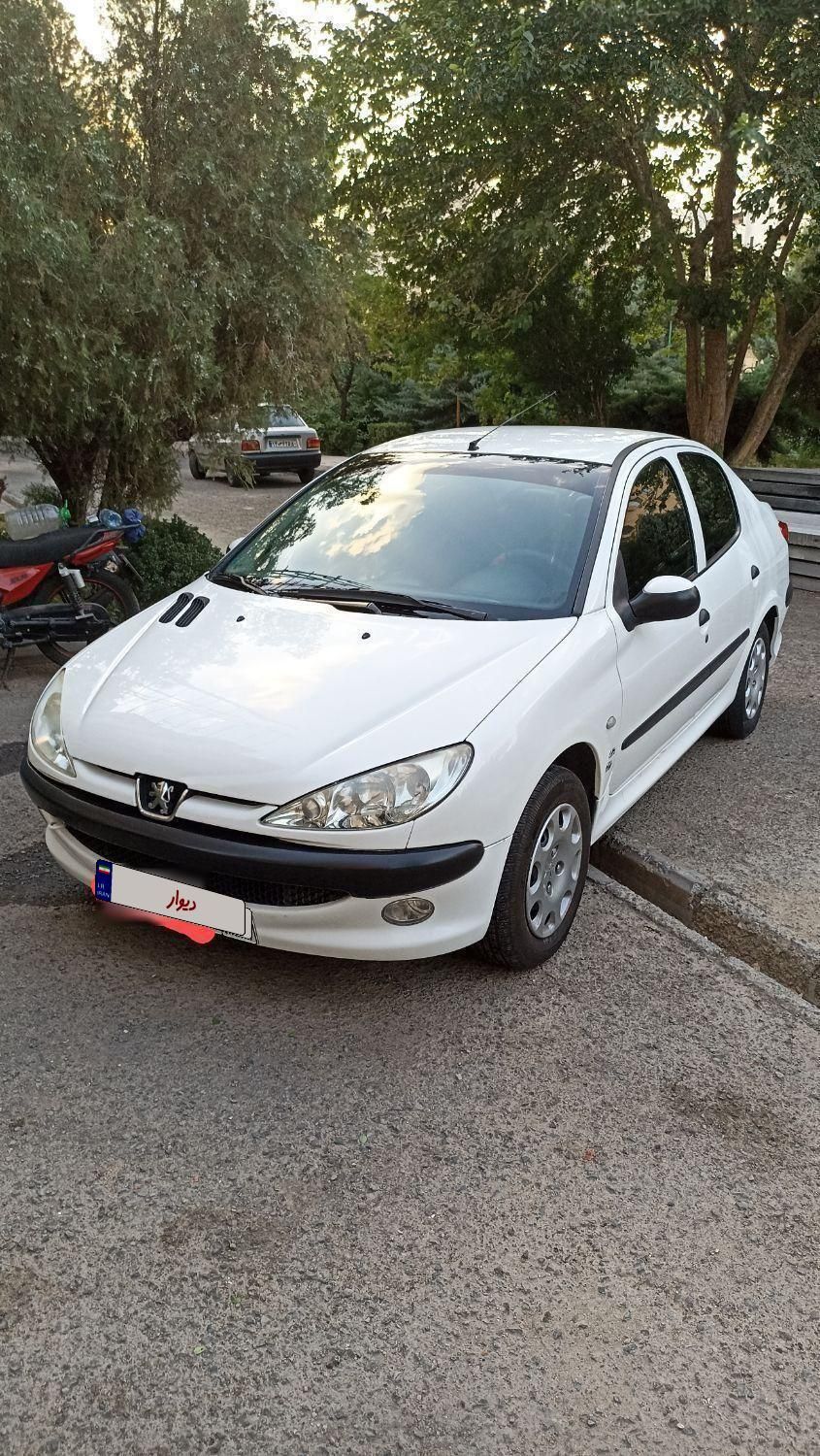 پژو ۲۰۶ صندوق دار v8 - 1397