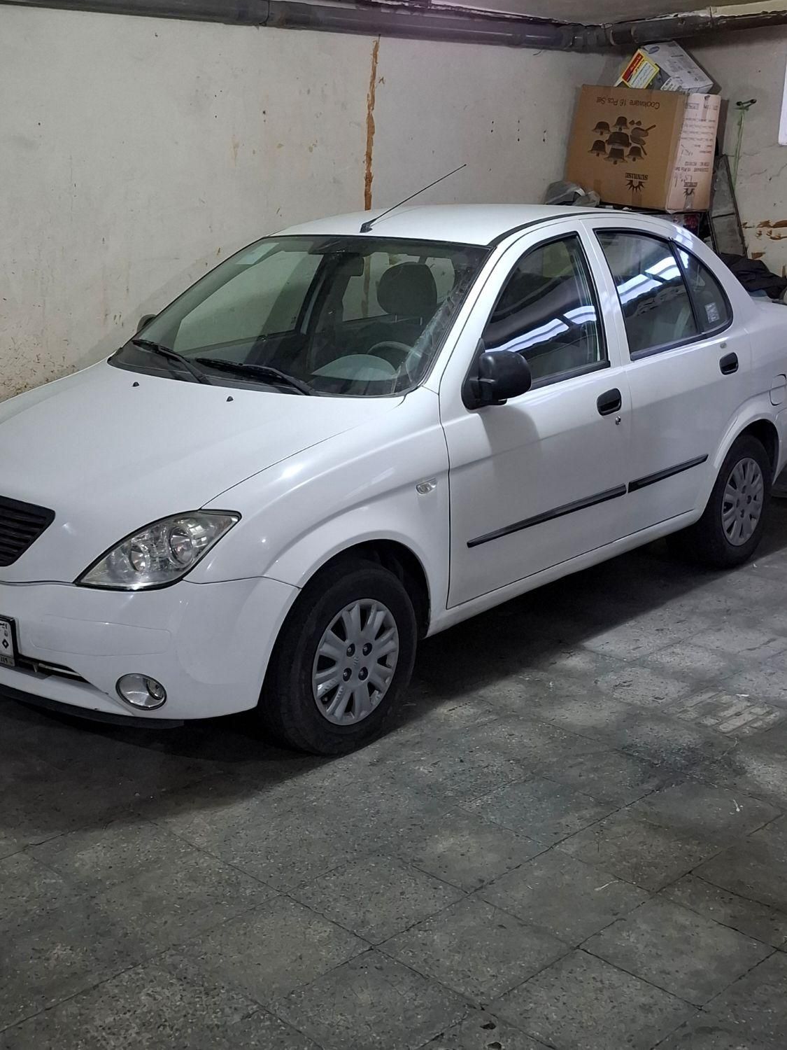 تیبا صندوق دار SX - 1400