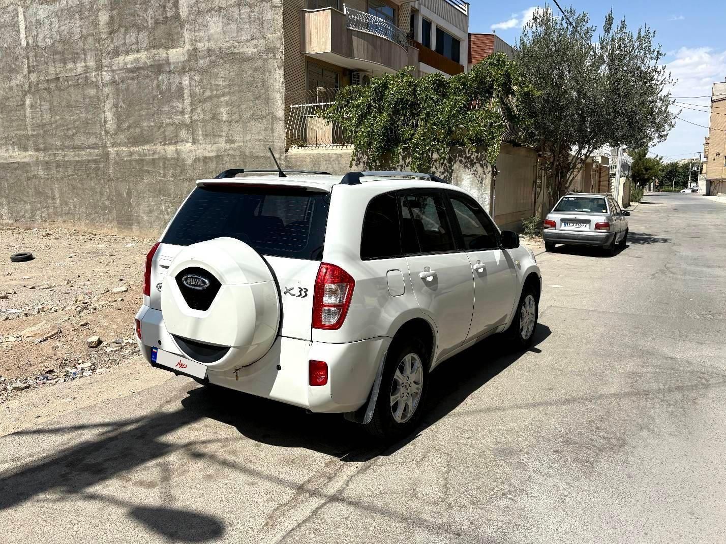 ام وی ام X33 دنده‌ای ساده - 1395