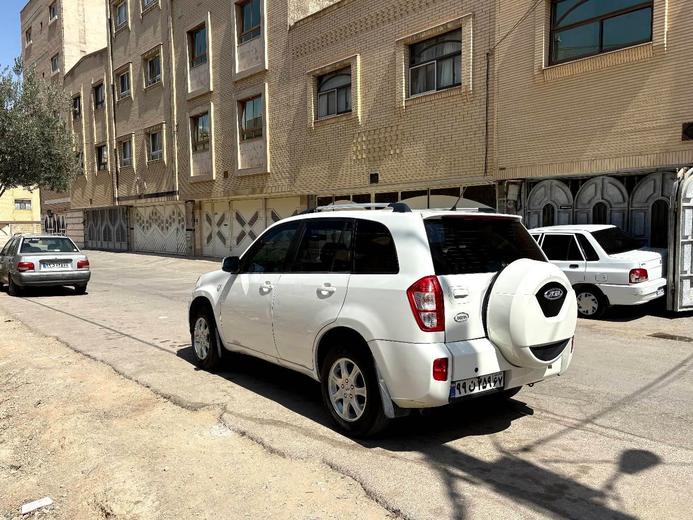 ام وی ام X33 دنده‌ای ساده - 1395