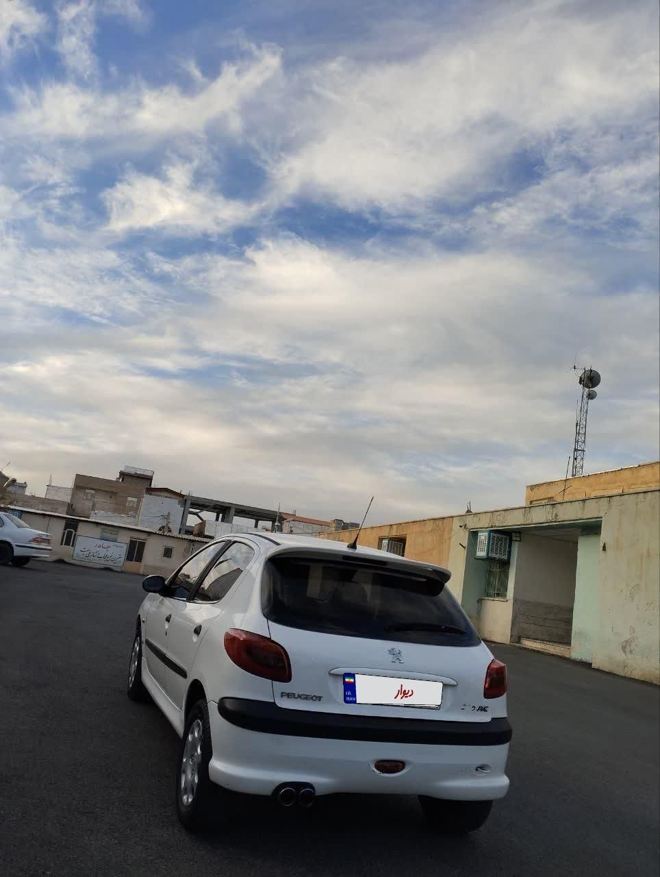پژو 206 تیپ 3 - 1390