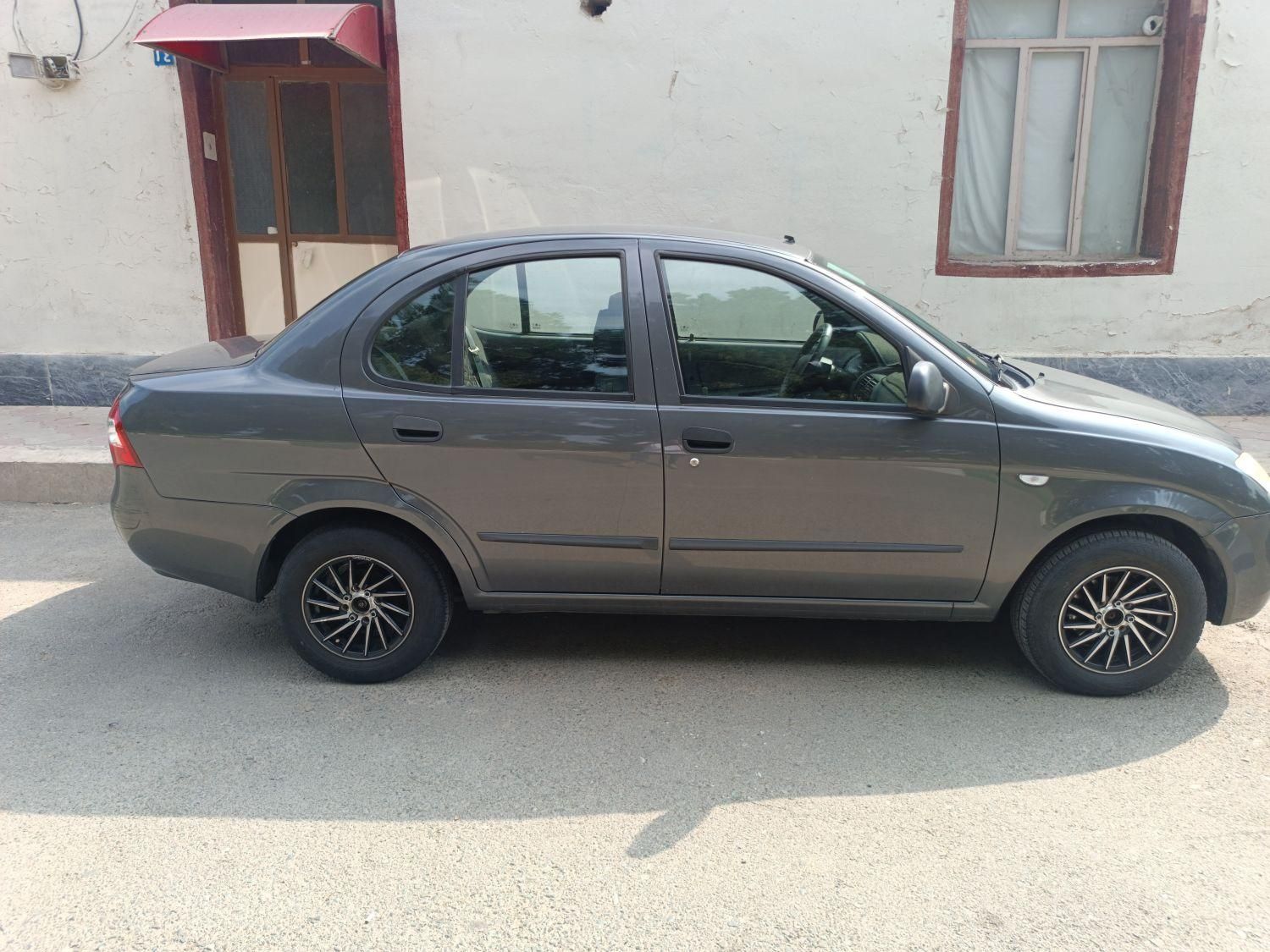 تیبا صندوق دار SX - 1398
