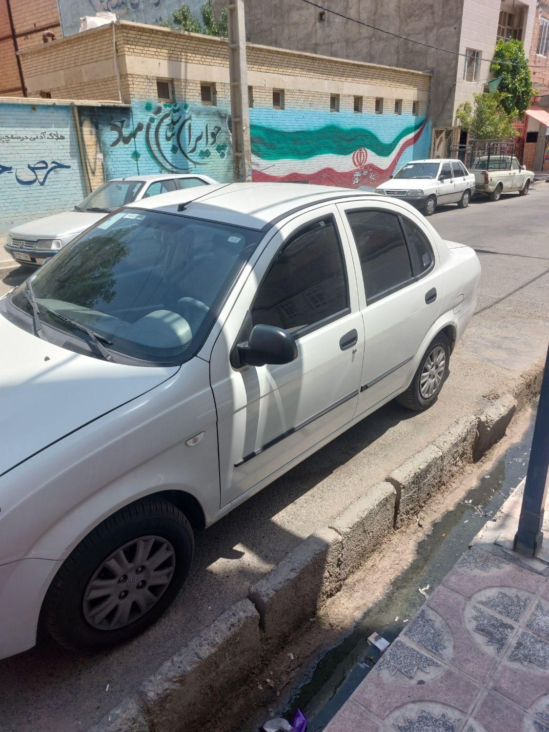 تیبا صندوق دار SX - 1400