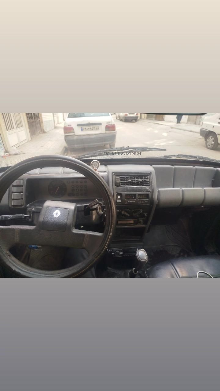 رنو پی کی دنده‌ای - 1385