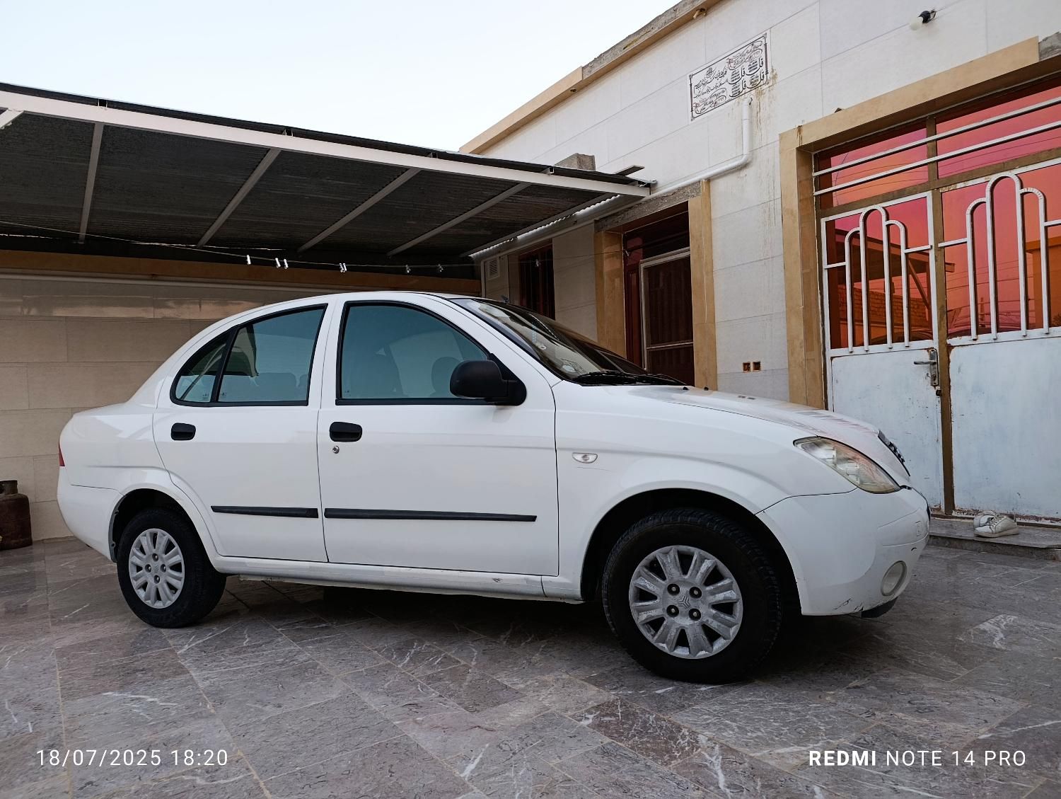 تیبا صندوق دار SX - 1400