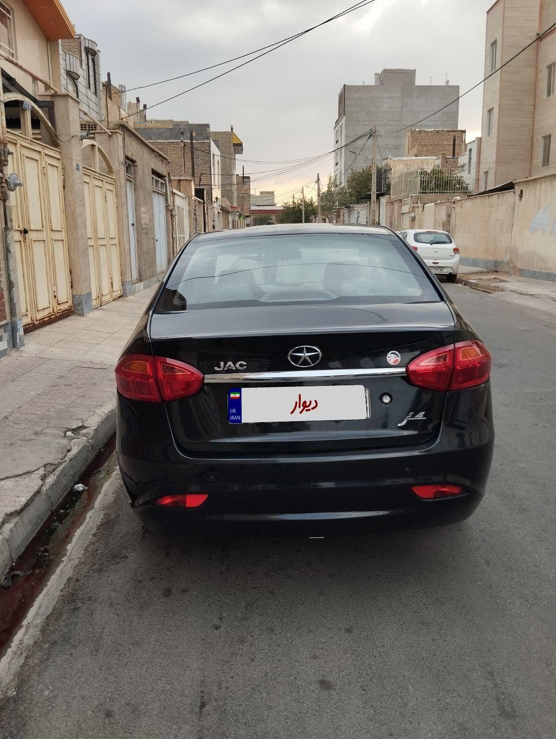 جک J4 اتوماتیک ساده - 1401