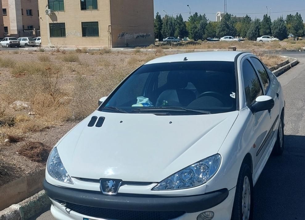 پژو ۲۰۶ صندوق دار v8 - 1397