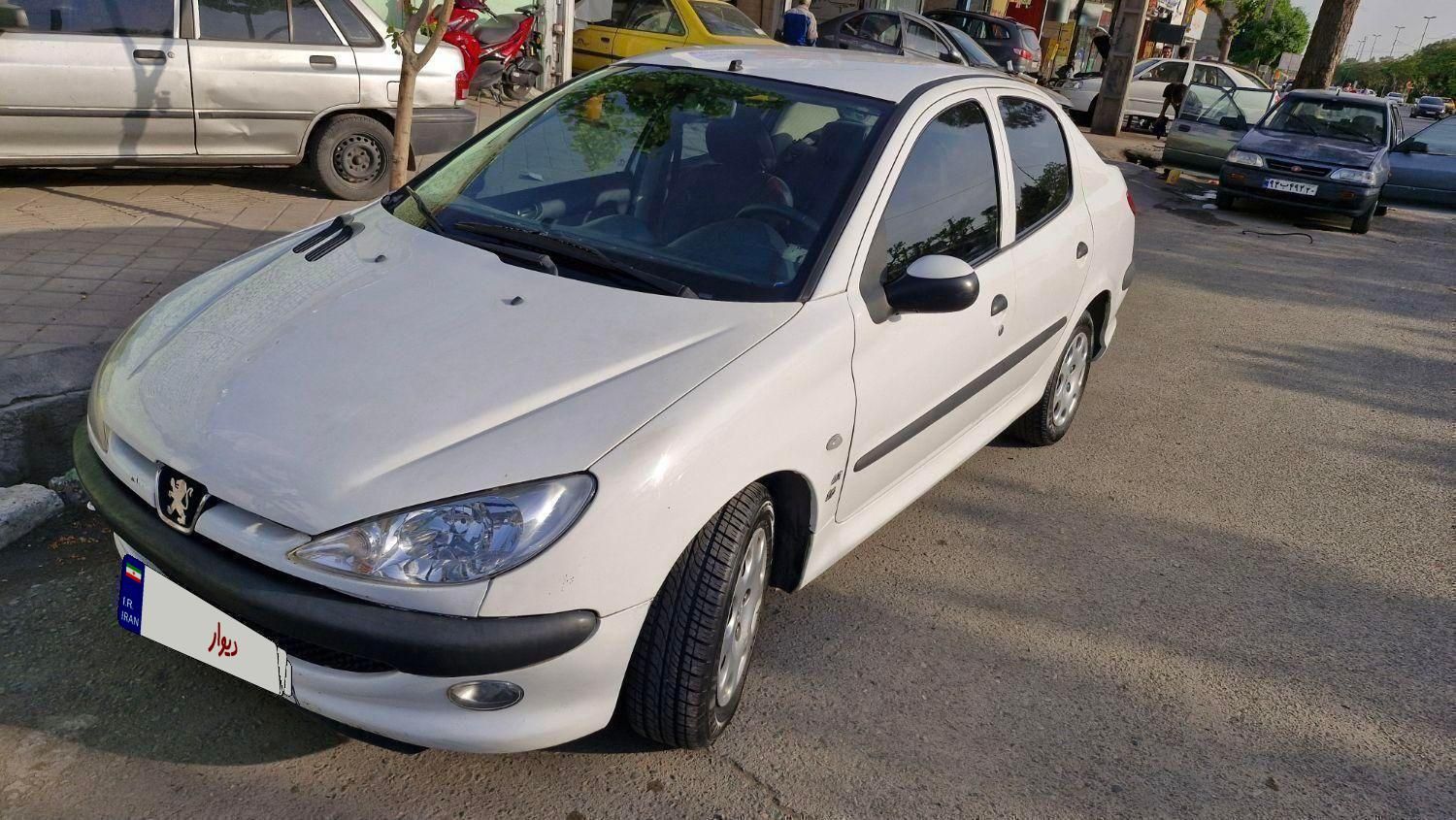 پژو ۲۰۶ صندوق دار v8 - 1395