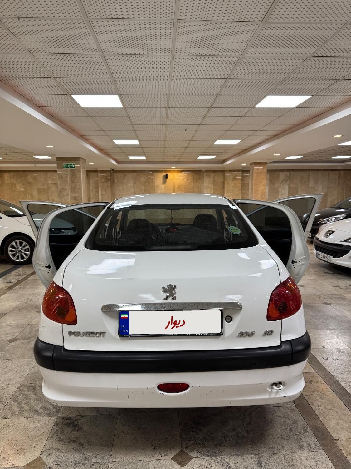 پژو ۲۰۶ صندوق دار v8 - 1394