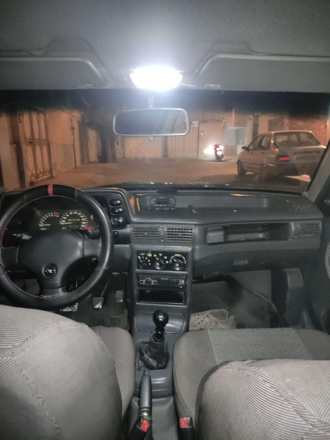 دوو سیلو سدان - 1380