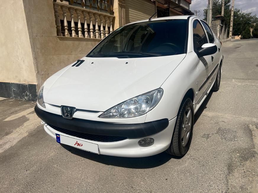 پژو ۲۰۶ صندوق دار v8 - 1399