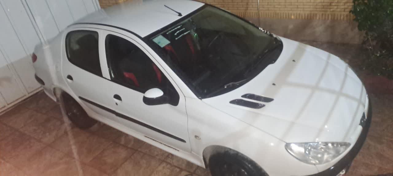 پژو ۲۰۶ صندوق دار v8 - 1398
