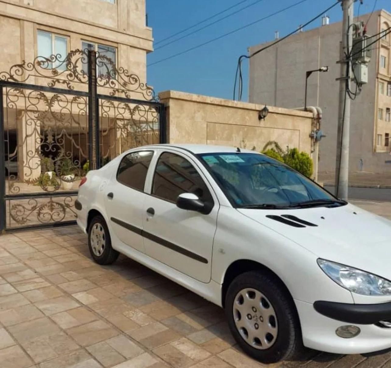 پژو ۲۰۶ صندوق دار v8 - 1390