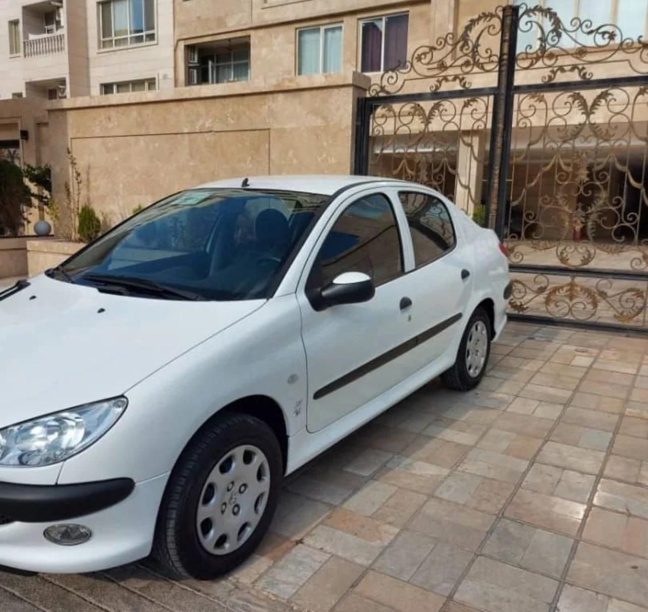 پژو ۲۰۶ صندوق دار v8 - 1390