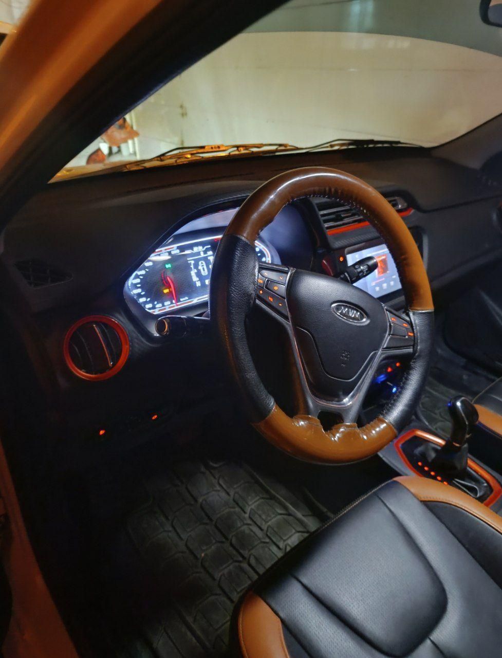 ام وی ام X22 اتوماتیک اسپرت - 1396