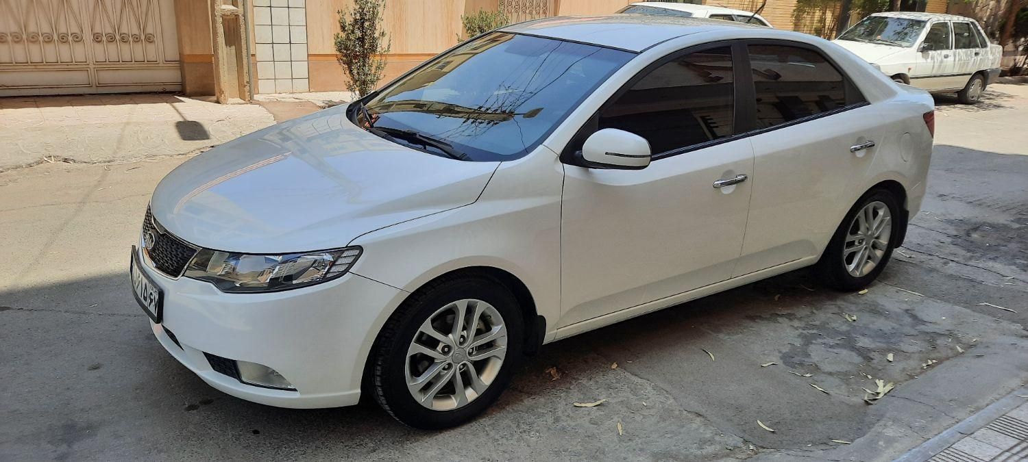 خودرو کیا، سراتو مونتاژ آگهی ann_19380307