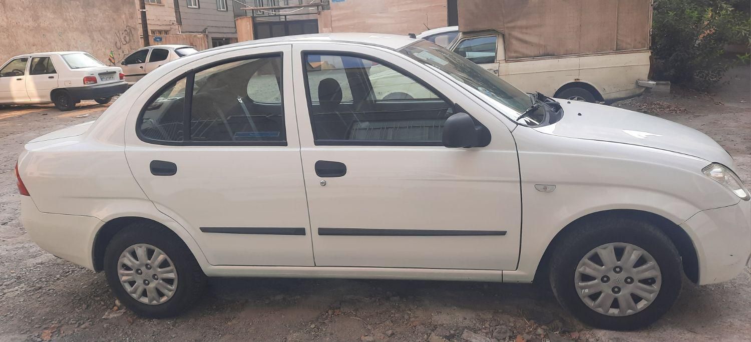 تیبا صندوق دار SX - 1401