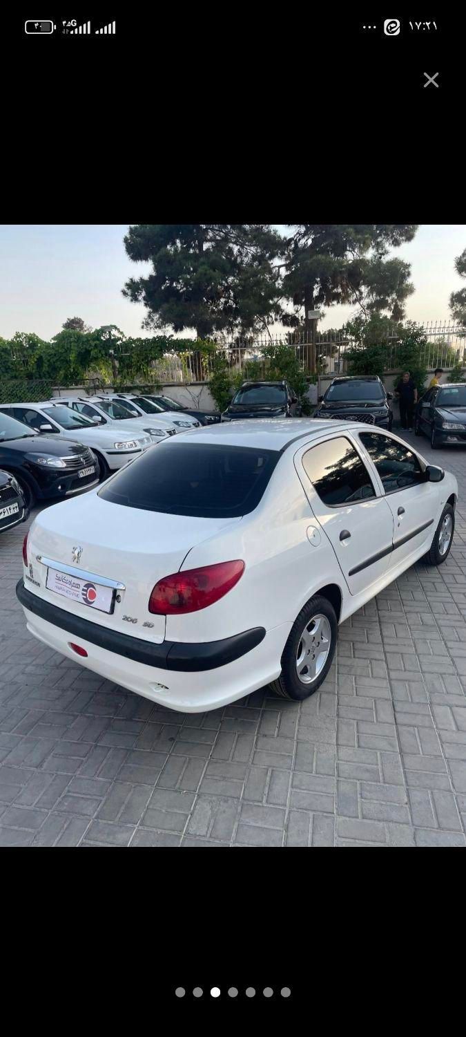 پژو ۲۰۶ صندوق دار v8 - 1397