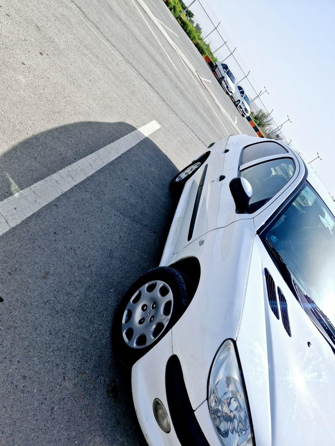 پژو ۲۰۶ صندوق دار v8 - 1399