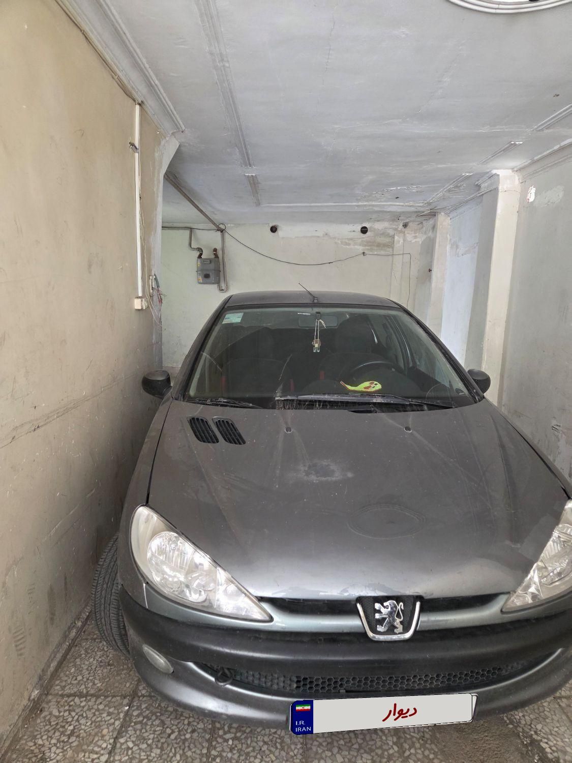پژو ۲۰۶ صندوق دار v8 - 1391