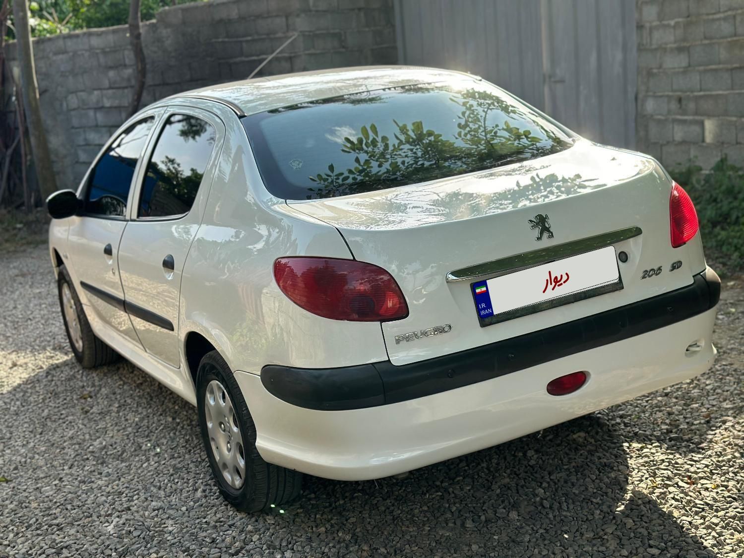 پژو ۲۰۶ صندوق دار v8 - 1388