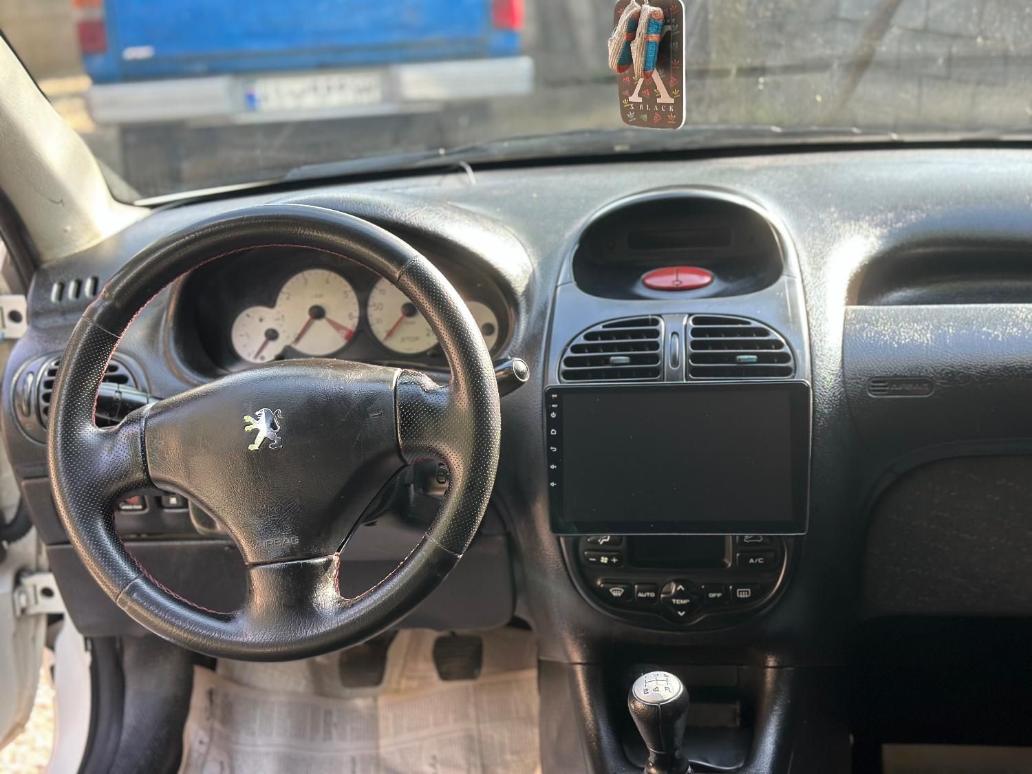 پژو ۲۰۶ صندوق دار v8 - 1388