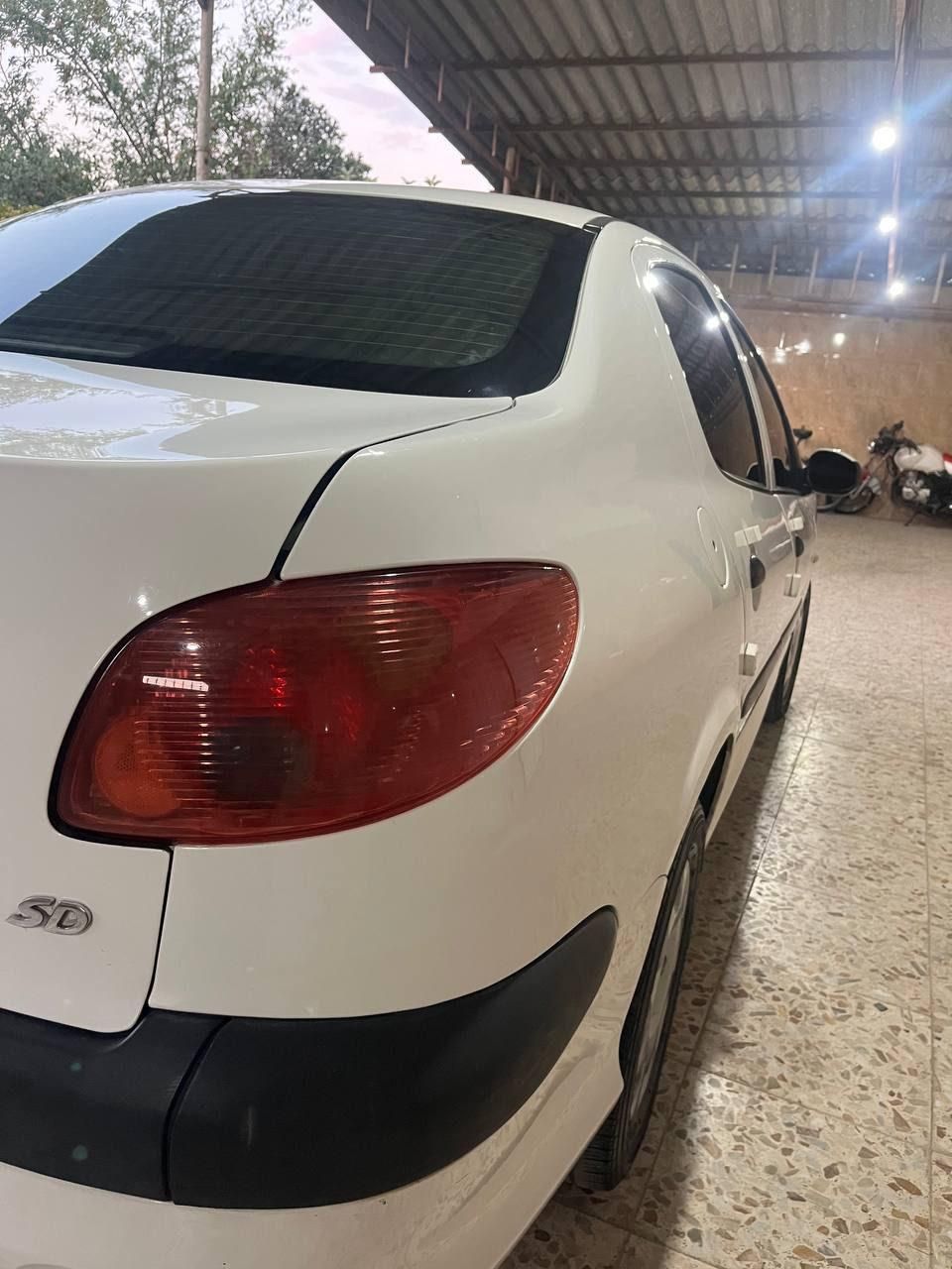 پژو ۲۰۶ صندوق دار v8 - 1395