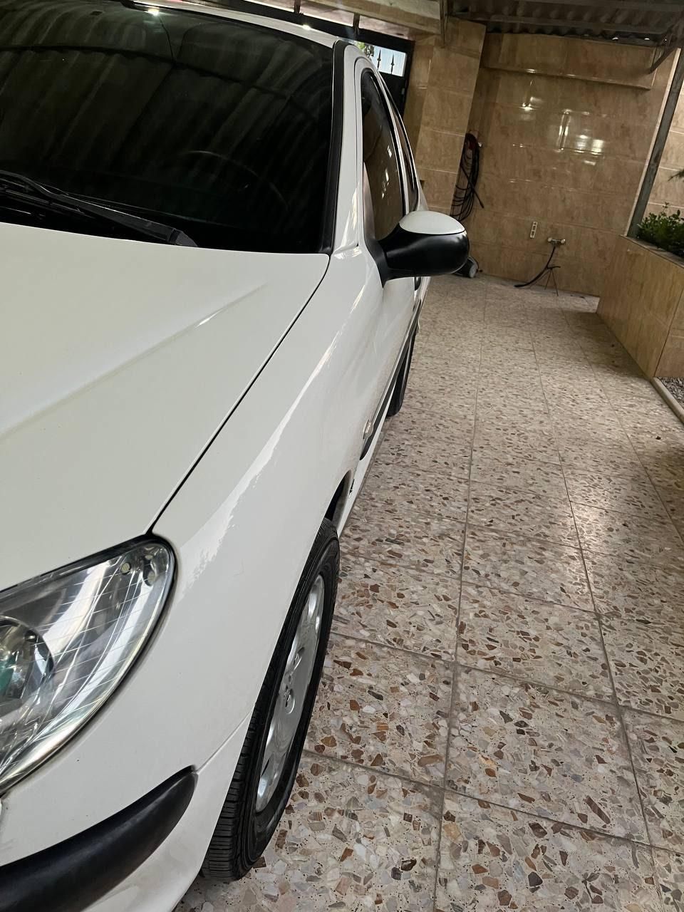 پژو ۲۰۶ صندوق دار v8 - 1395