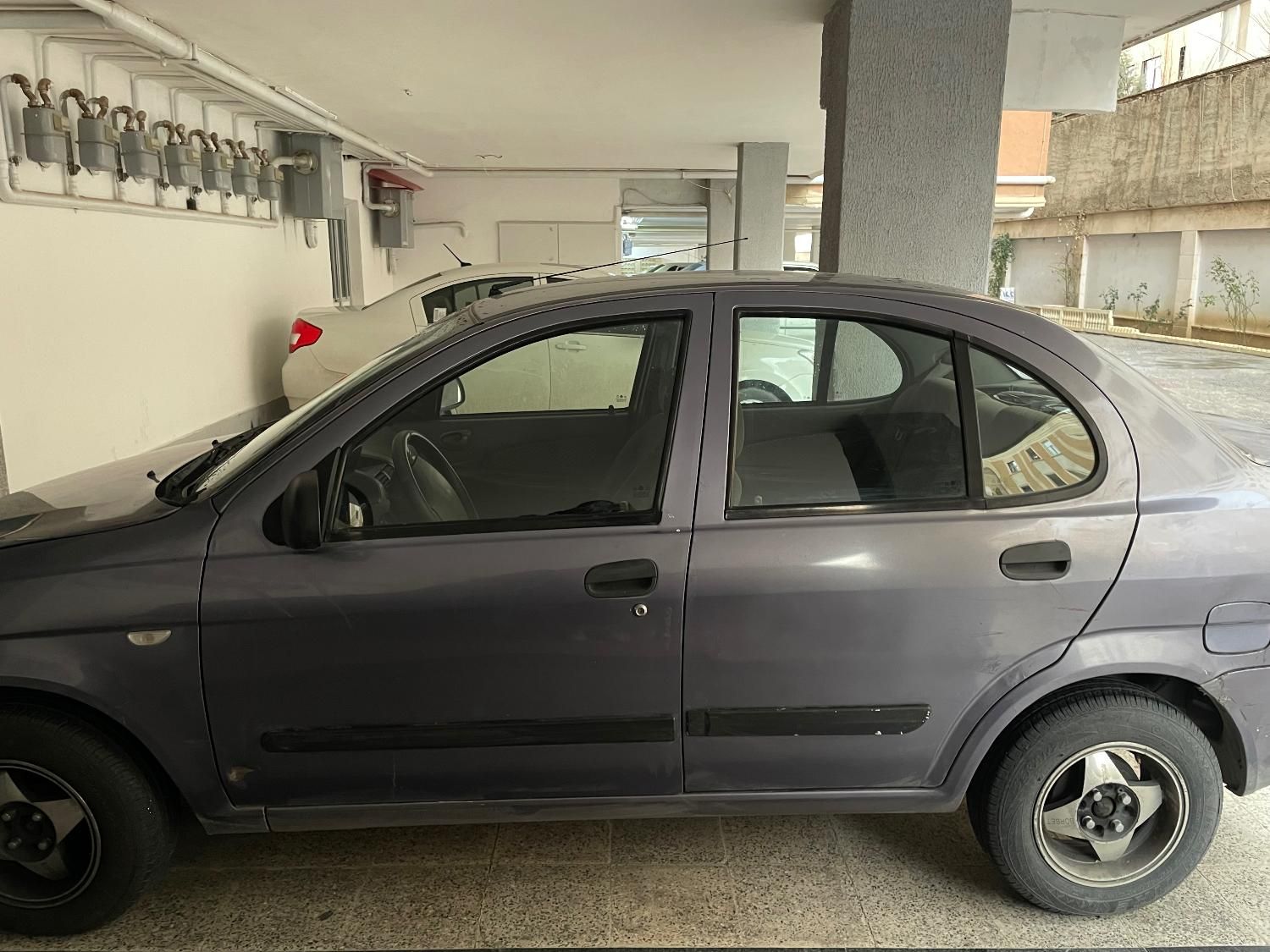 تیبا صندوق دار LX - 1391