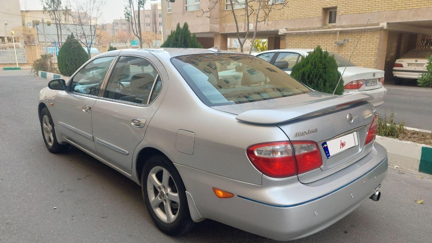 نیسان ماکسیما دنده‌ای - 1381