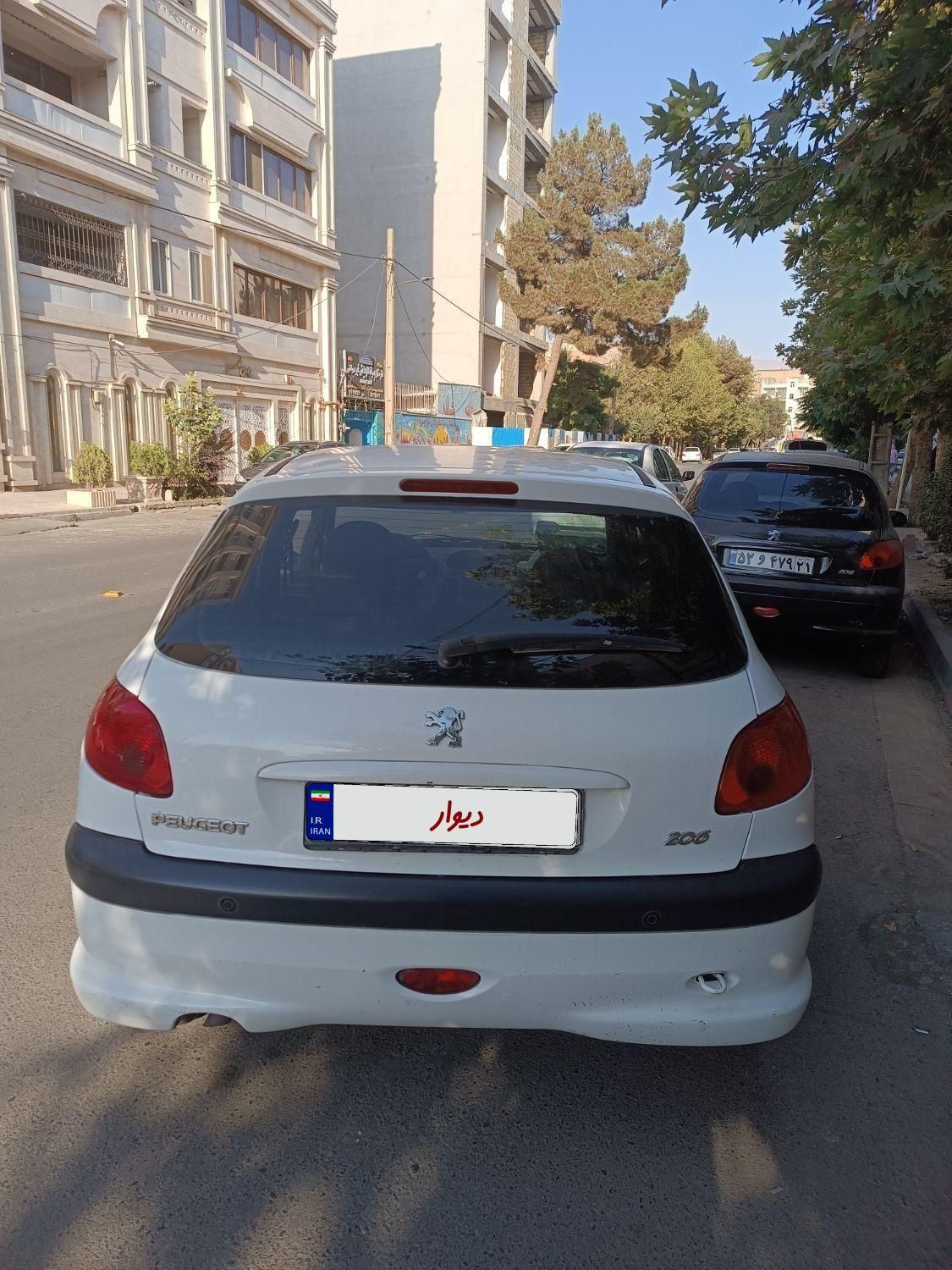 پژو 206 تیپ 5 - 1396
