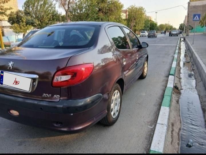 پژو ۲۰۶ صندوق دار v8 - 1390